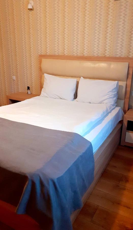 Hotel Lile Tbilisi Exterior photo